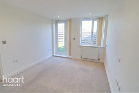 Flat 10, The Grove Headley Road, Grayshott, Hindhead, GU26 6LE