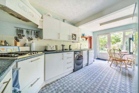 2 bedroom bungalow for sale, Moorhill Gardens, Thornhill Park, Southampton, Hampshire, SO18