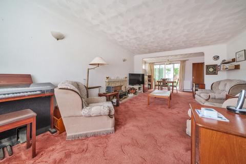 2 bedroom bungalow for sale, Moorhill Gardens, Thornhill Park, Southampton, Hampshire, SO18