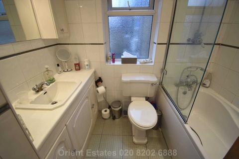 4 bedroom flat for sale, Station Road, London