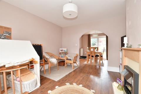 3 bedroom end of terrace house for sale, Nuthurst Close, Crawley, West Sussex