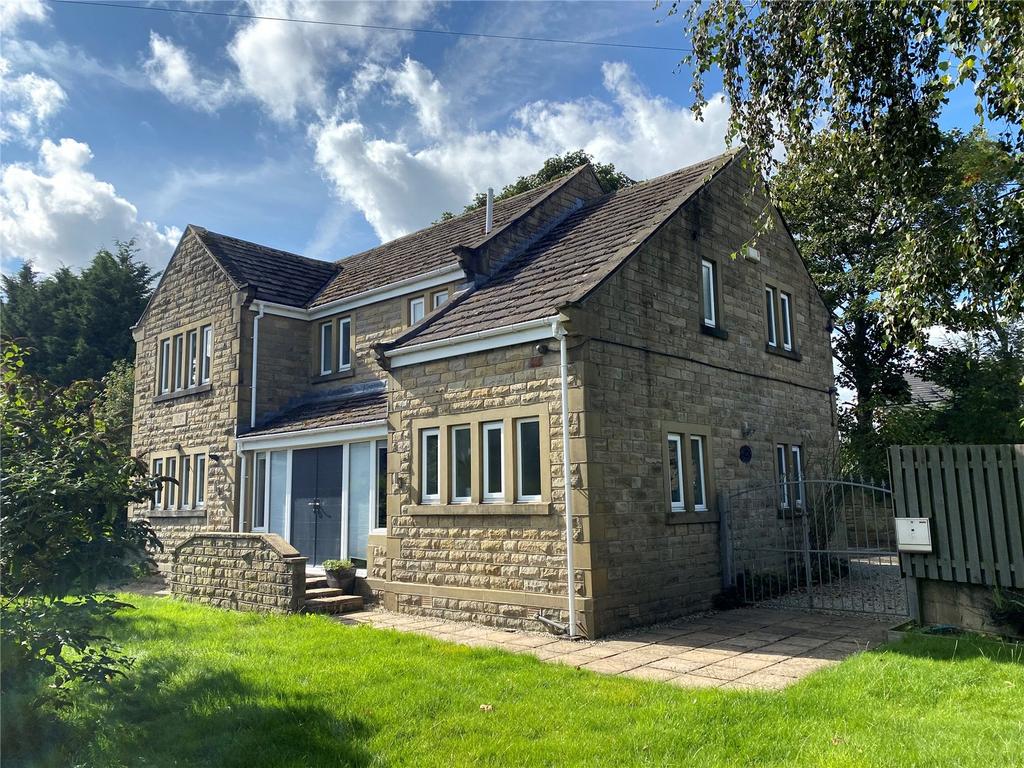 Halifax Road, Liversedge, West Yorkshire, WF15 4 bed detached house for