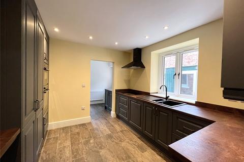 4 bedroom end of terrace house for sale, Summerland Avenue, Minehead, Somerset, TA24