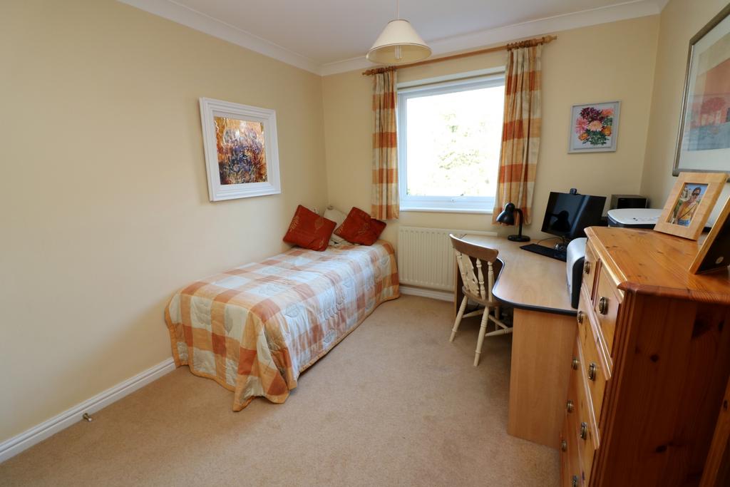 4 Acacia Road B5