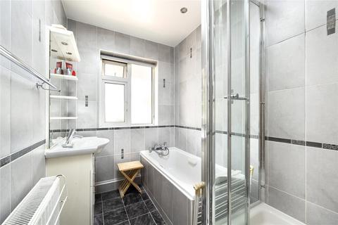 20 Holmwood Grove, London, NW7 3DT