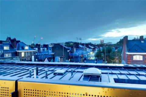 Flat 2, 20 Hatton Wall, London, EC1N 8JH