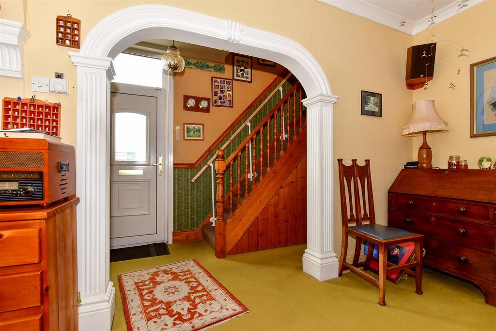 Manor Road, Deal, Kent 3 bed semidetached house for sale £375,000