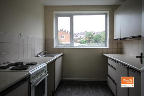 2 bedroom flat to rent, Pommel Close, Tamebridge, Walsall, WS5