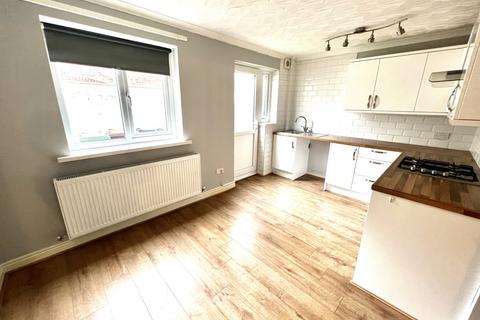 2 bedroom end of terrace house for sale, Wansbeck Gardens, Park Road
