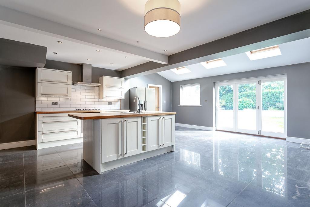 St. Margarets Road, Knaresborough, HG5 4 bed semidetached house £1,495 pcm (£345 pw)
