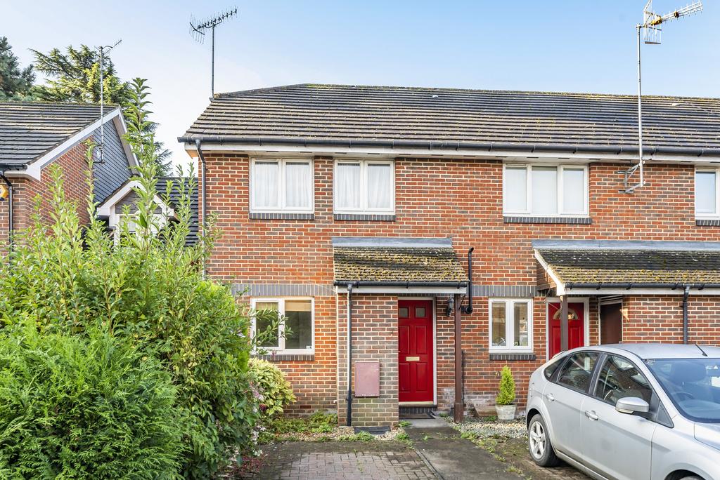 Mallard Road, Abbots Langley WD5 0GF 2 bed end of terrace house for