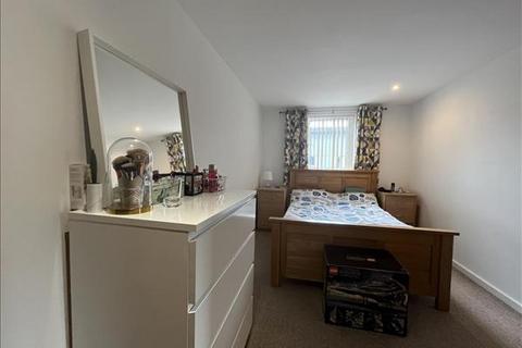 2 bedroom flat for sale, 2 Elmira Way, Manchester, Greater Manchester, M5