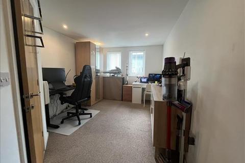 2 bedroom flat for sale, 2 Elmira Way, Manchester, Greater Manchester, M5