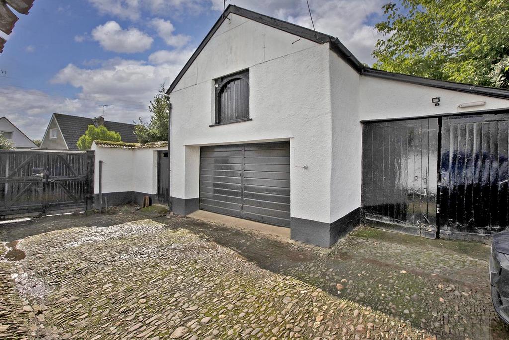 Outbuilding