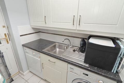 18 Howley Close, Irlam, Manchester, M44 6RY