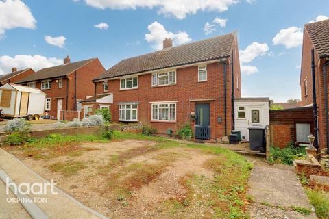 38 Petten Grove, Orpington, BR5 4PU