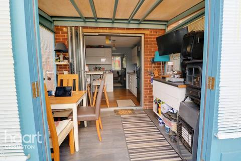38 Petten Grove, Orpington, BR5 4PU
