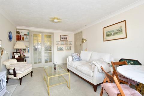 1 bedroom flat for sale, Queen Street, Arundel, West Sussex