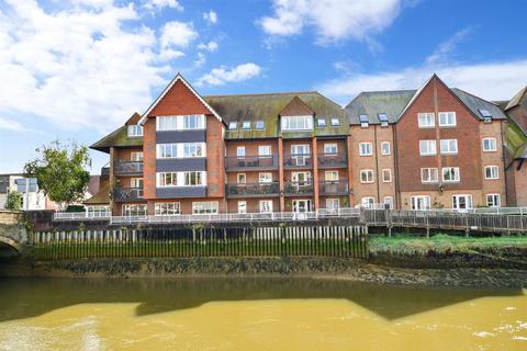 1 bedroom flat for sale, Queen Street, Arundel, West Sussex