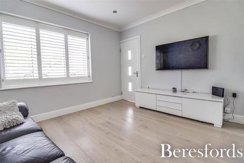 3 bedroom terraced house for sale, Knights Way, Brentwood, CM13