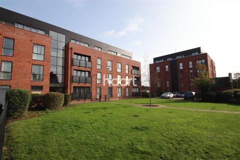 2 bedroom flat to rent, Cambridge House, Somerset Close