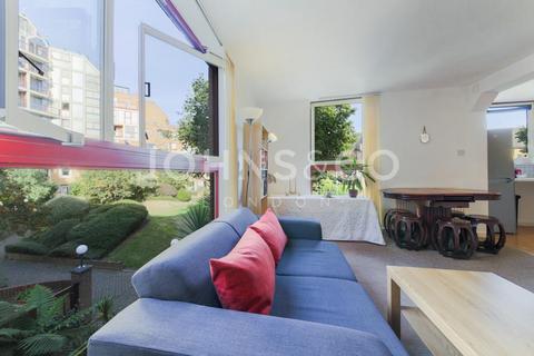 2 bedroom apartment to rent, Cape Yard, E1W