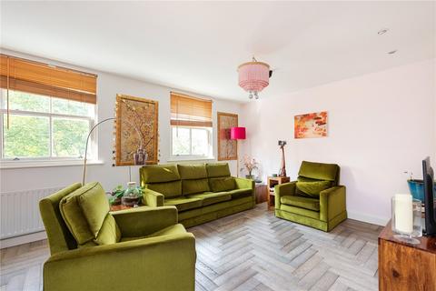 2 bedroom apartment to rent, Clapton Square, London, E5