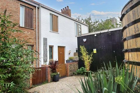 3 Drayman Square, Southwold, IP18 6GB