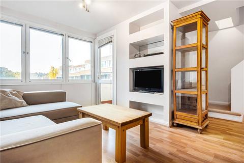 3 bedroom maisonette to rent, Guy Street, London, SE1