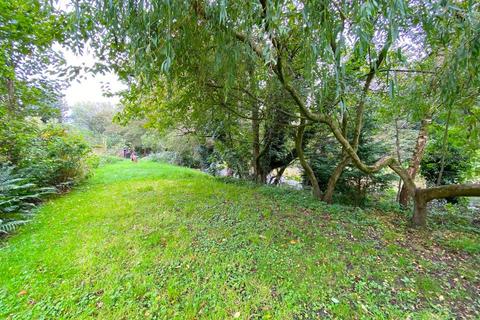 3 Broomfield, Birstwith, Harrogate, HG3 3AF