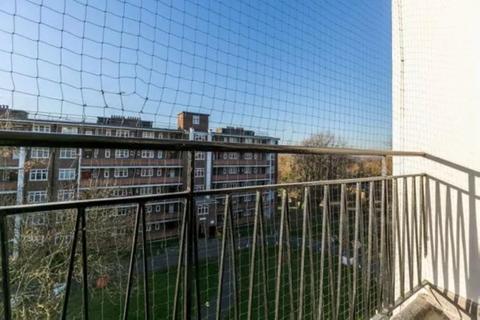 3 bedroom property for sale, Lordship Lane, London