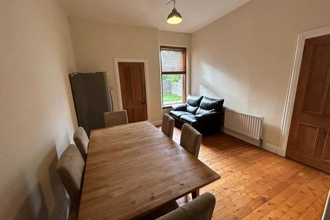 2 bedroom apartment to rent, Gray Street, Aberdeen