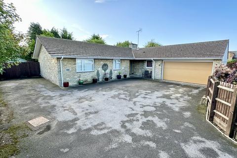 4 bedroom detached bungalow for sale, The Butts, Aynho