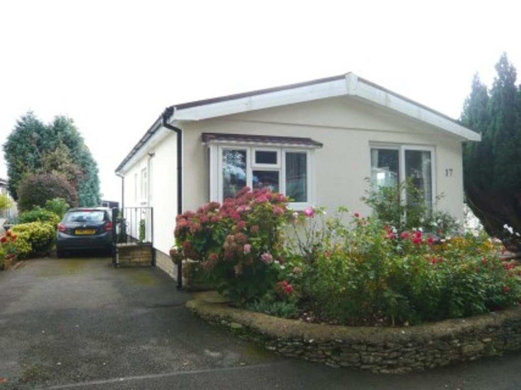 Hampton Fields, Minchinhampton 2 bed park home £135,000