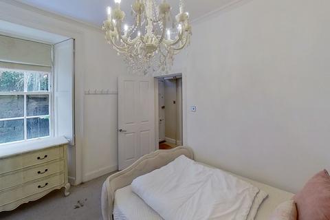 undefined, Cumberland Street, Edinburgh, EH3