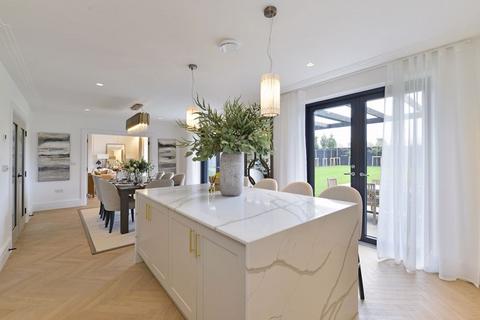 5 bedroom detached house for sale, Alfold Gardens, Cranleigh