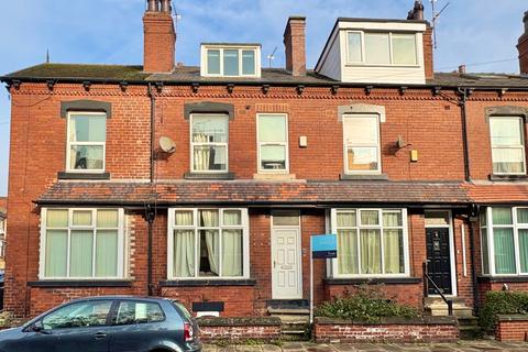 4 bedroom terraced house to rent, Lumley Avenue, Burley, Leeds, LS4