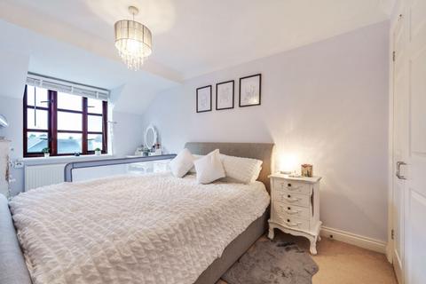 9 Allder Way, South Croydon, CR2 6JZ