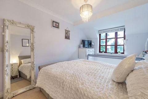 9 Allder Way, South Croydon, CR2 6JZ