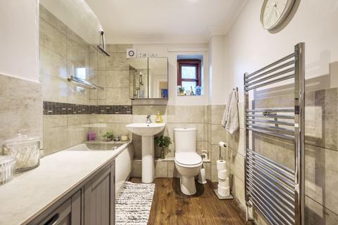 9 Allder Way, South Croydon, CR2 6JZ