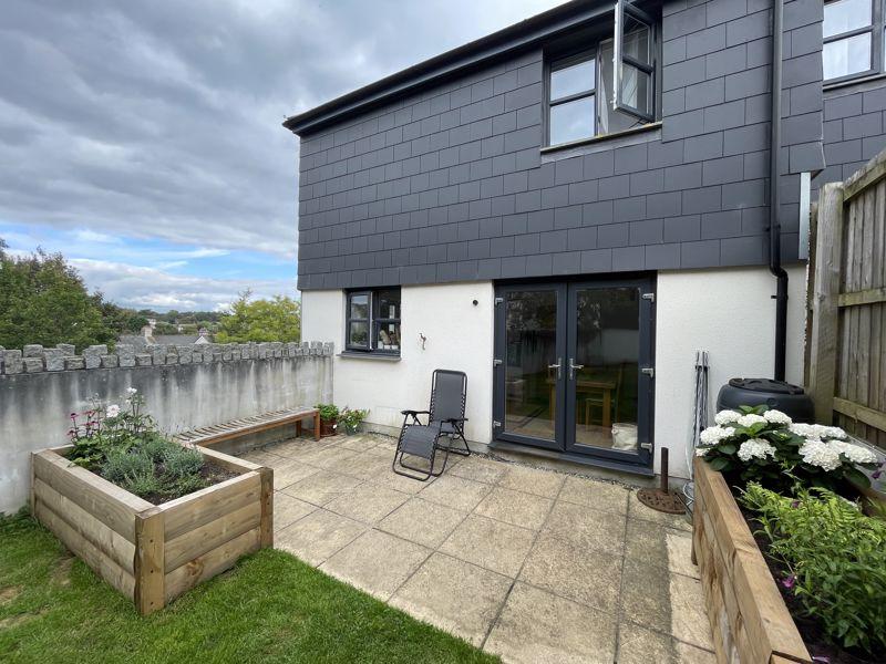 College Green, Penryn 4 bed end of terrace house £435,000