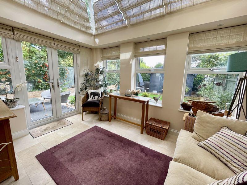Hibberts Meadow, Wooburn Green HP10 3 bed semidetached house for sale