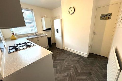 2 bedroom apartment to rent, Cornel Road, High Heaton