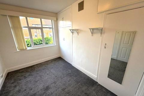 2 bedroom flat to rent, Buckthorne Grove, High Heaton