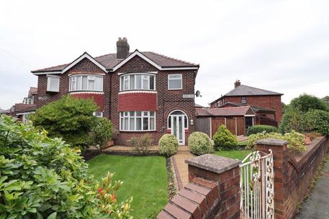 2 Derek Avenue, Warrington, WA2 0ES