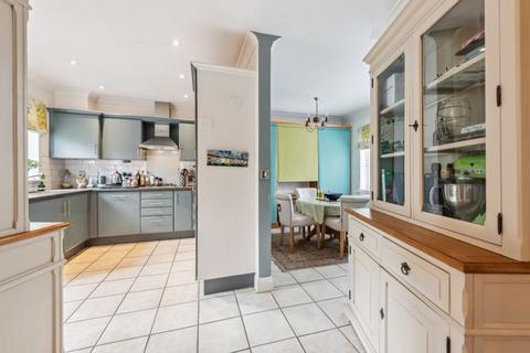 4 bedroom semi-detached house for sale - Wolage Drive, Wantage