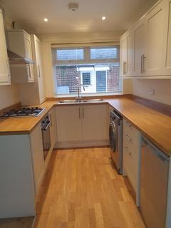 2 bedroom apartment to rent, Caudle Street, Henfield