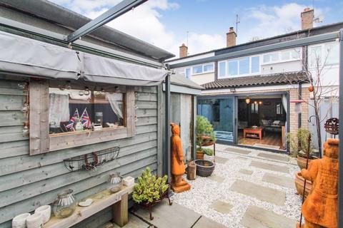 5a Addingtons Road, Great Barford, Bedford, MK44 3HR