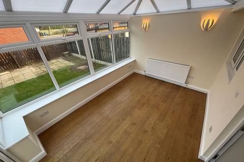 2 bedroom semi-detached house to rent, Edward Street, Wombwell