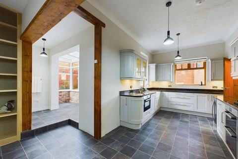 34a Bagdale, Whitby, YO21 1QL